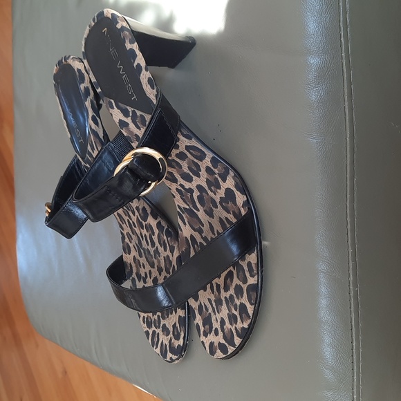 Sandals - Picture 5 of 11